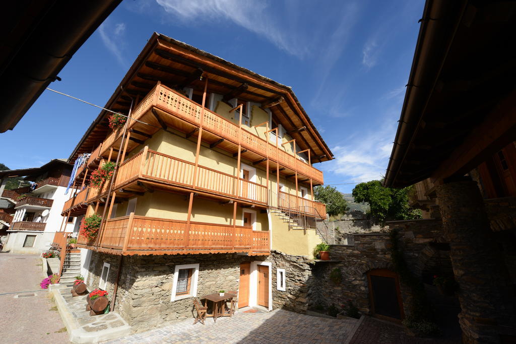 Vieilles Maisons D'อินทรอด ภายนอก รูปภาพ