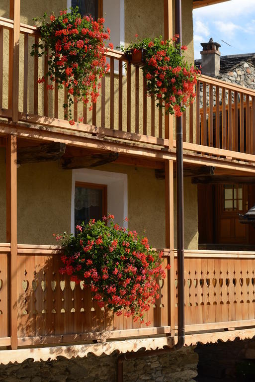 Vieilles Maisons D'อินทรอด ภายนอก รูปภาพ
