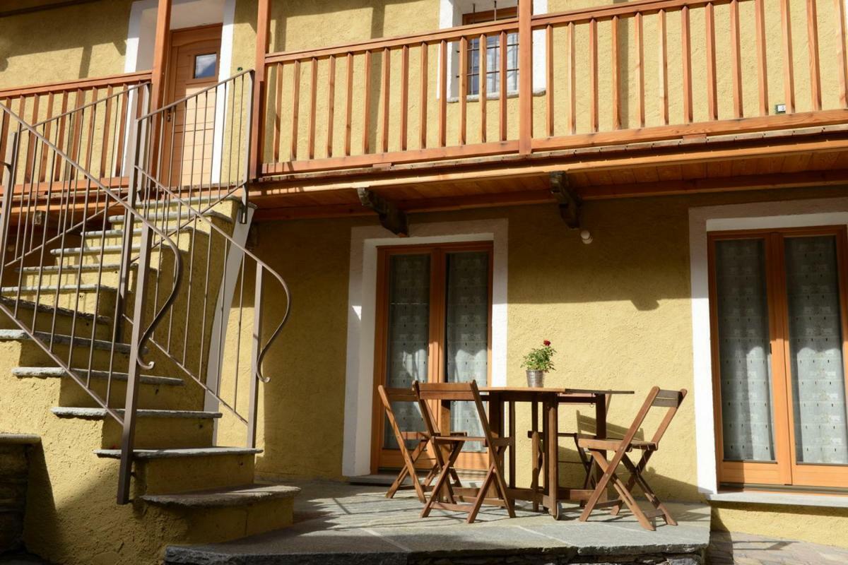 Vieilles Maisons D'อินทรอด ภายนอก รูปภาพ